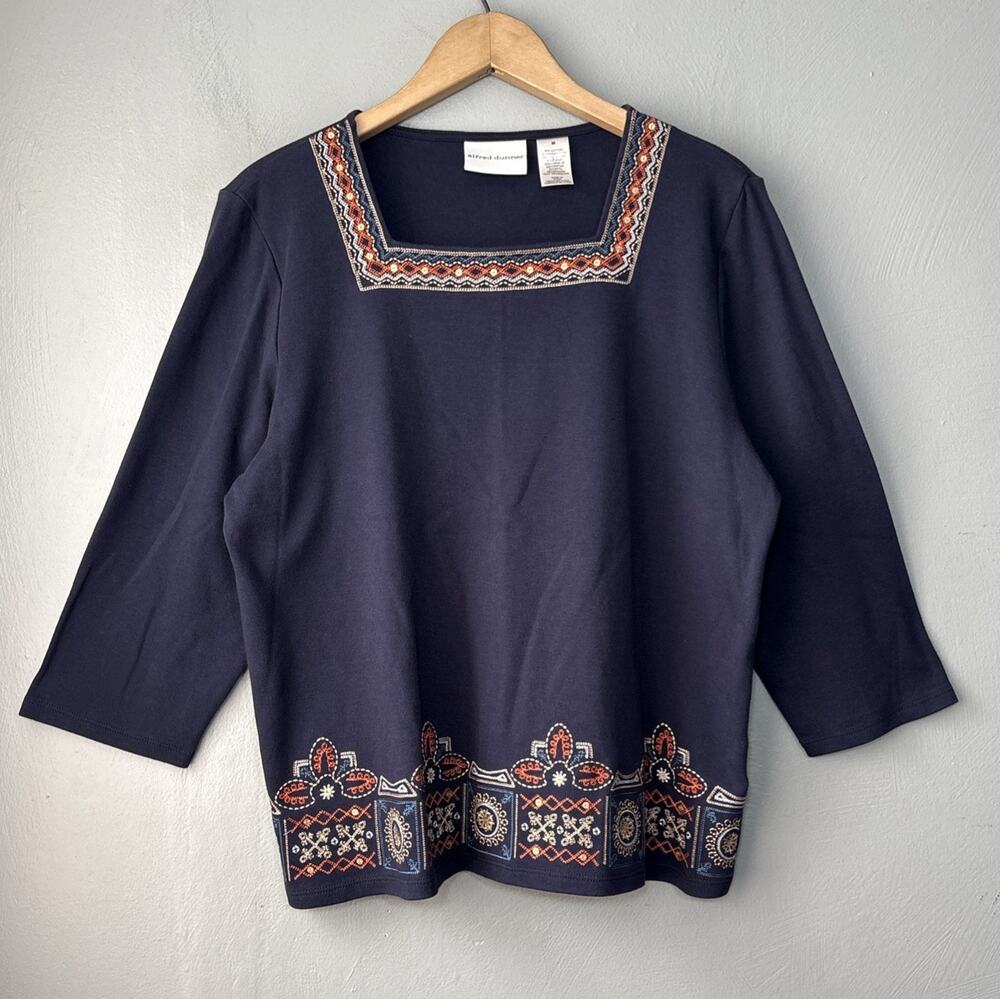 Alfred Dunner Knit Top Size Medium Navy 3/4 Sleeve Tee Embroidered Boho Coastal